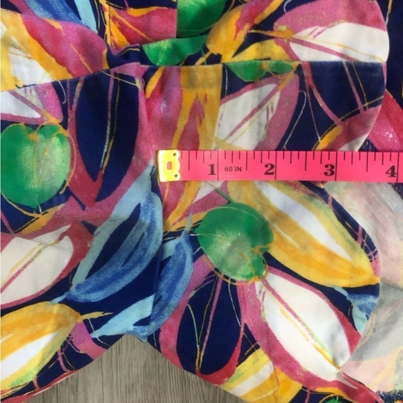 Crown and Ivy size 16 floral shorts - Picture 8 of 14